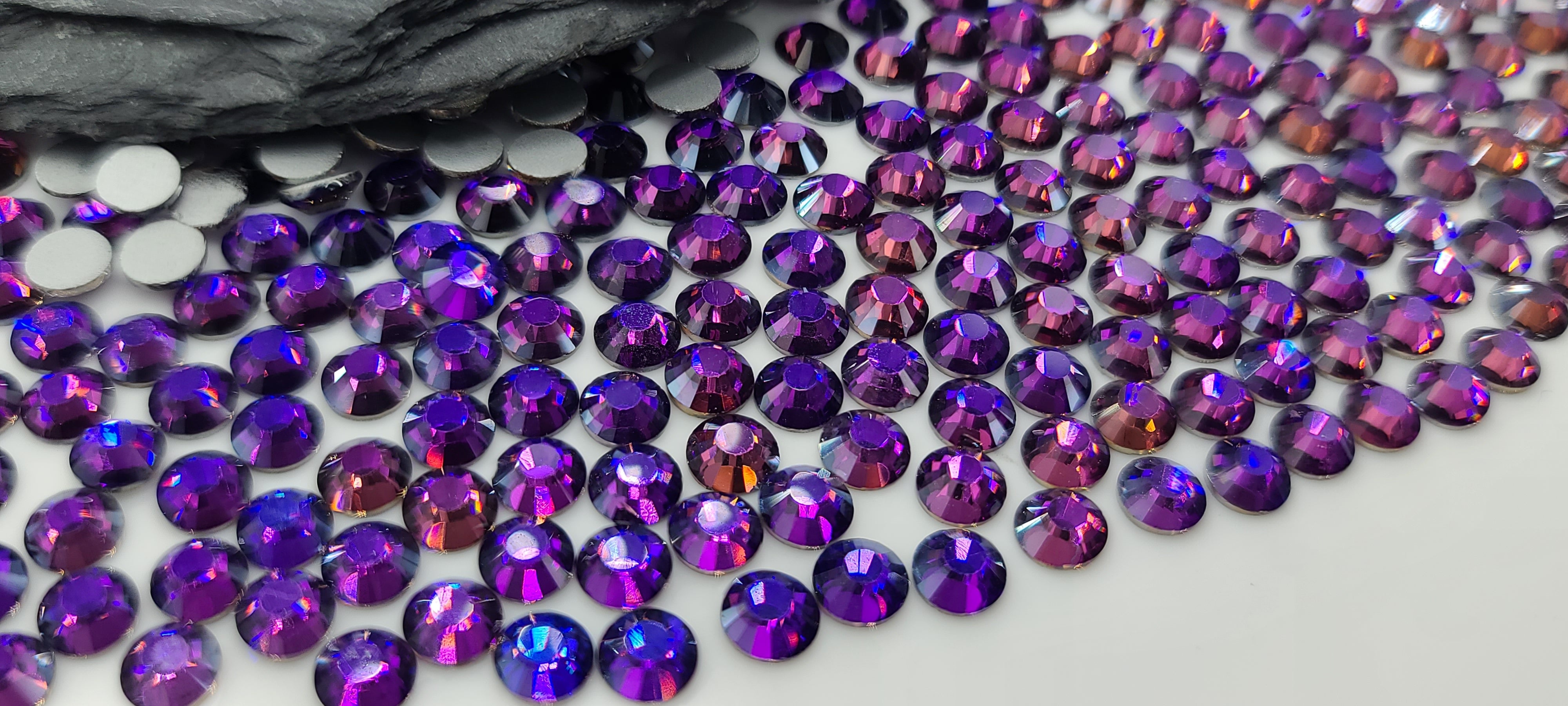 Purple Velvet – Glo Rhinestones